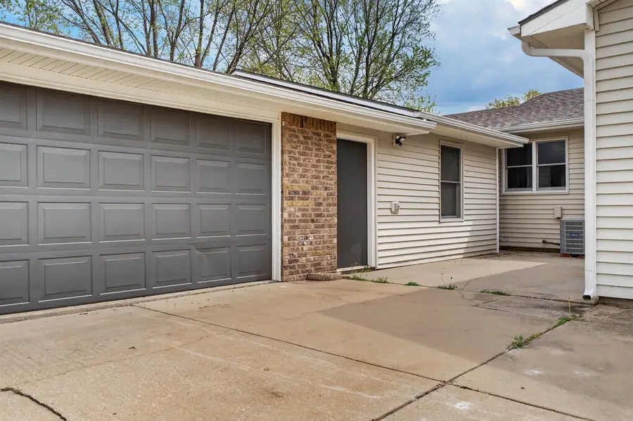 3630 S Eisenhower St, Wichita, KS 67215 - #2