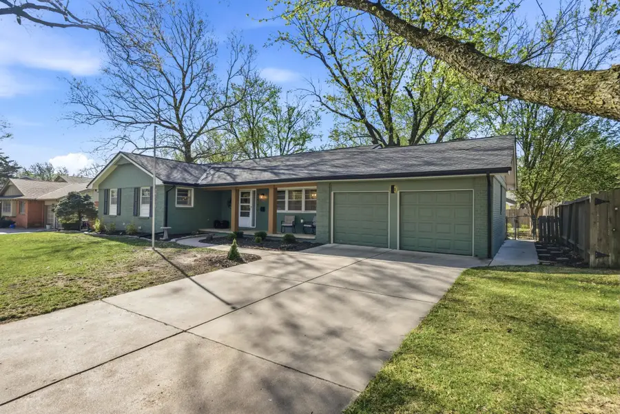 7407 E Plaza Ln, Wichita, KS 67206-2127 - #2