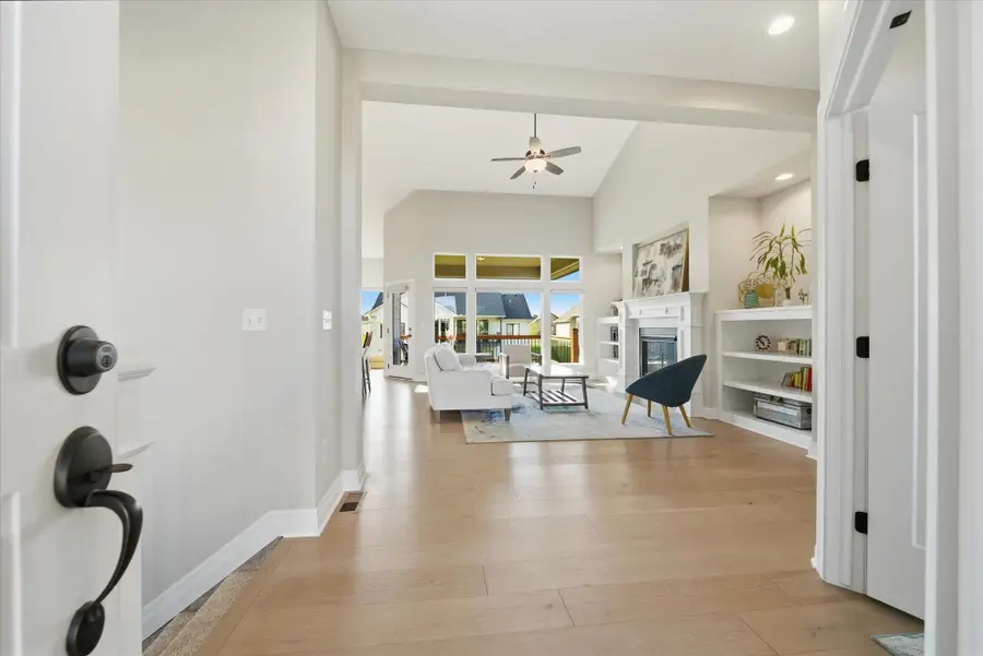 3616 N Crest Ct, Wichita, KS 67228 - #3