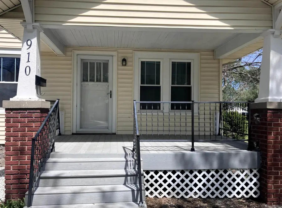 910 E 7th St, Newton, KS 67114 - #3