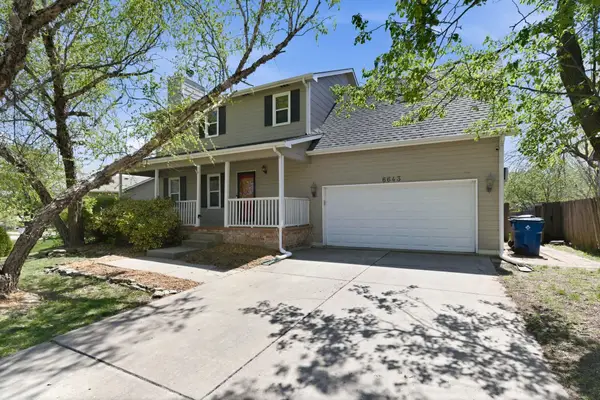 6643 E Saint James Pl, Bel Aire, KS 67226