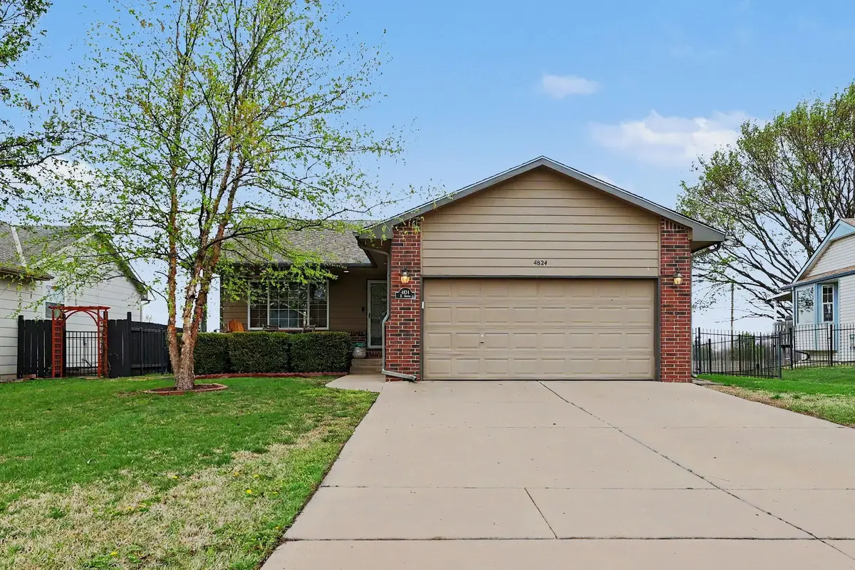 4824 E Ashton St, Bel Aire, KS 67220 - #1