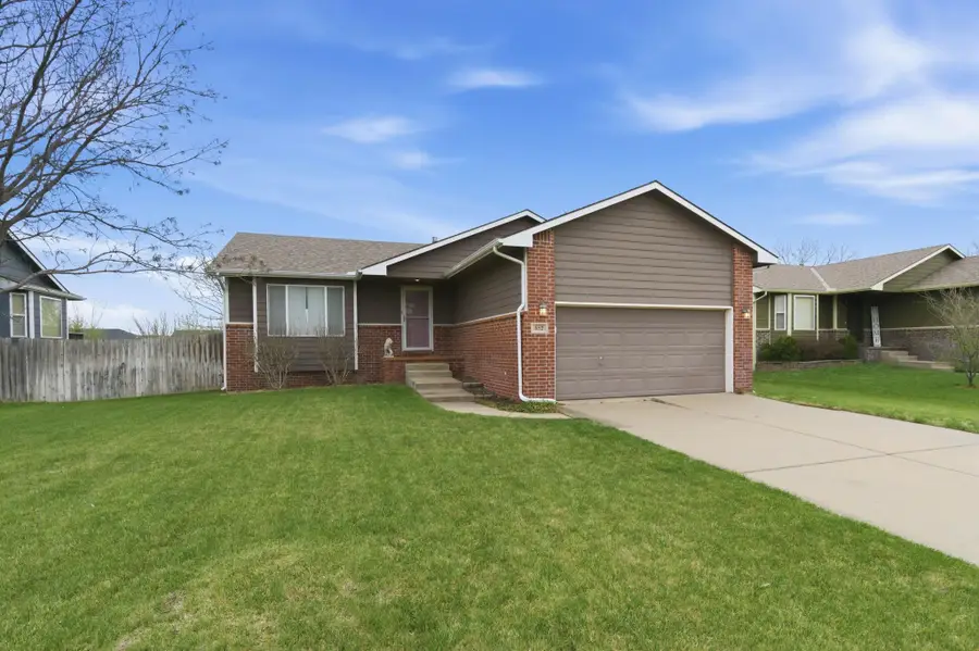 652 E Plantation Rd, Maize, KS 67101 - #2