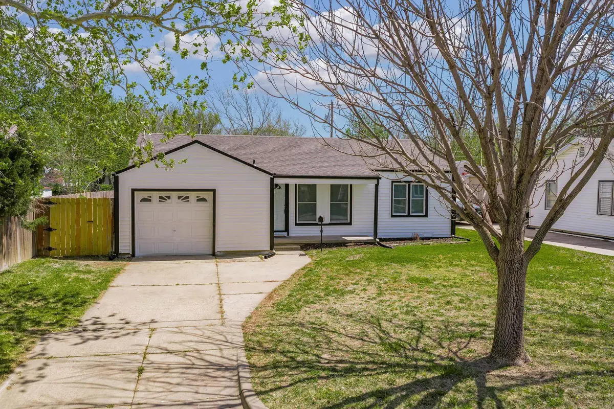 3320 S Palisade Ave, Wichita, KS 67217 - #1