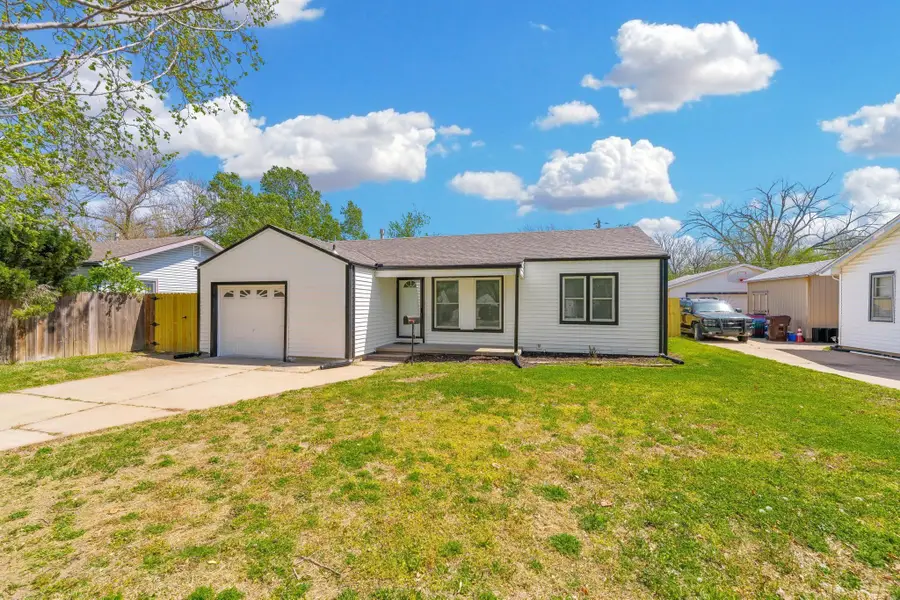 3320 S Palisade Ave, Wichita, KS 67217 - #3