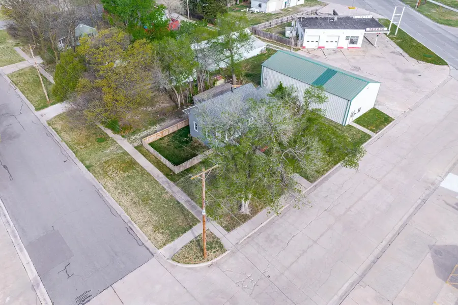 101 N Lancaster Ave, Hesston, KS 67062 - #3