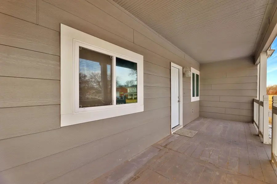 1423 W 1st St N, Wichita, KS 67203 - #2