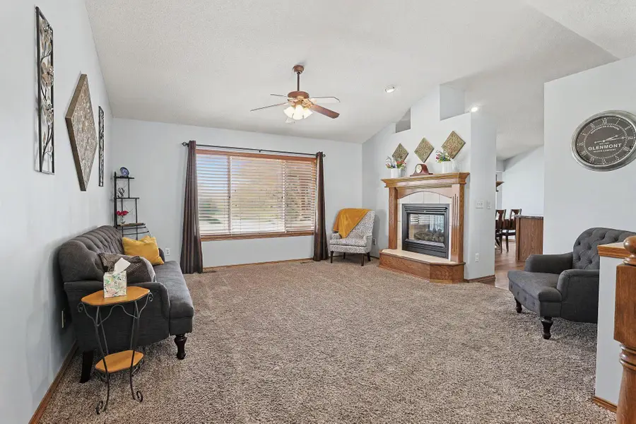 9230 W Meadow Knoll Ct, Wichita, KS 67205 - #2