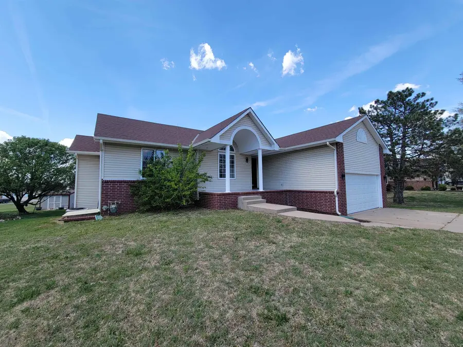 610 Sykes Rd, Wellington, KS 67152 - #2