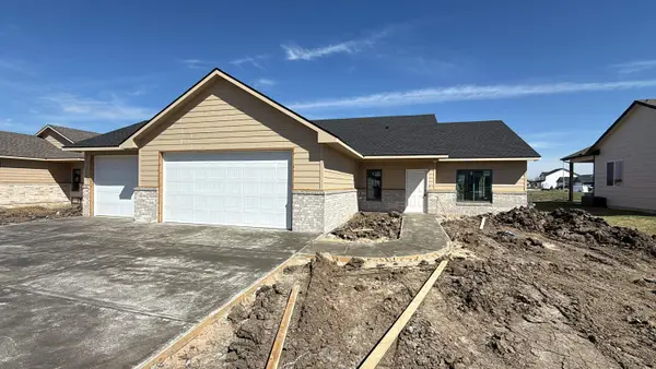 5121 Toben Ct., Bel Aire, KS 67226