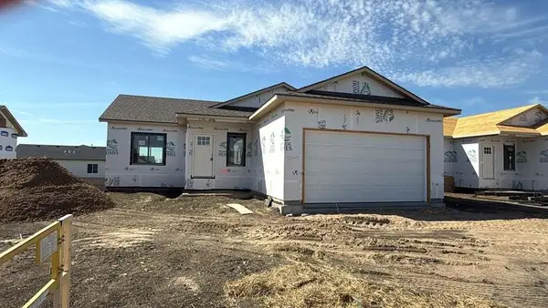 5037 N Toben Dr, Bel Aire, KS 67226