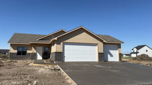 8998 Joshua St., Bel Aire, KS 67226