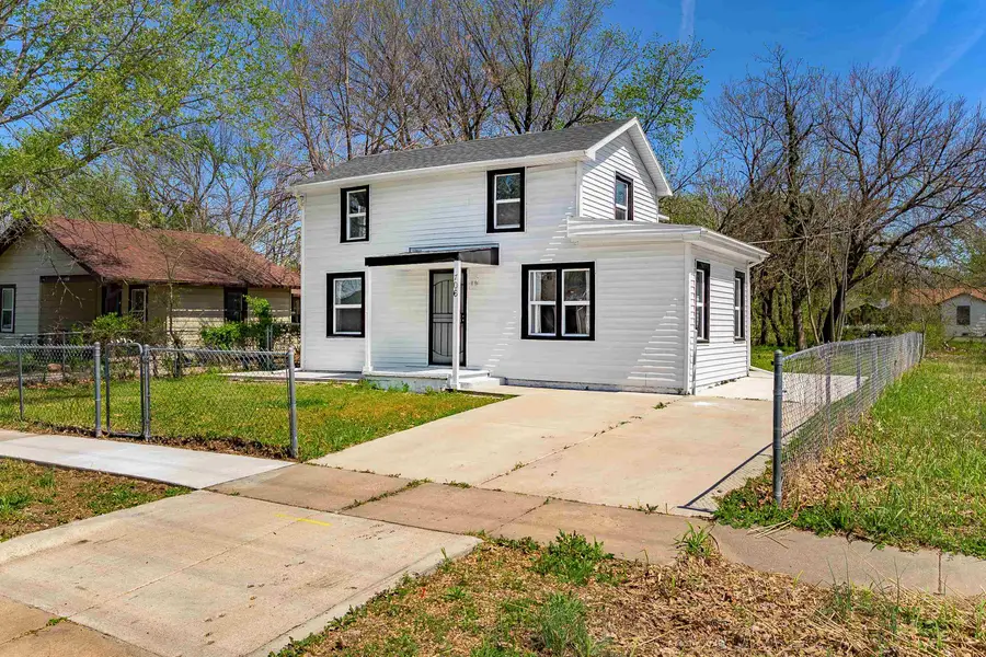 706 N Piatt Ave, Wichita, KS 67214 - #2
