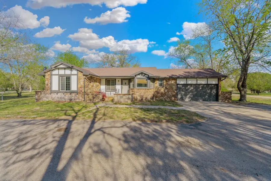 1320 E 84th St S, Haysville, KS 67060 - #3