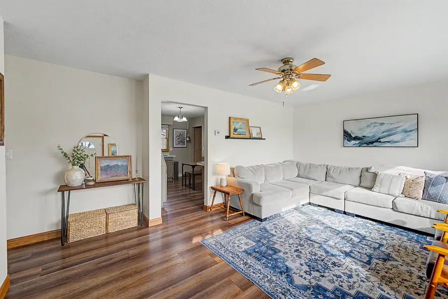 2082 Shalimar Dr, Salina, KS 67401 - #3