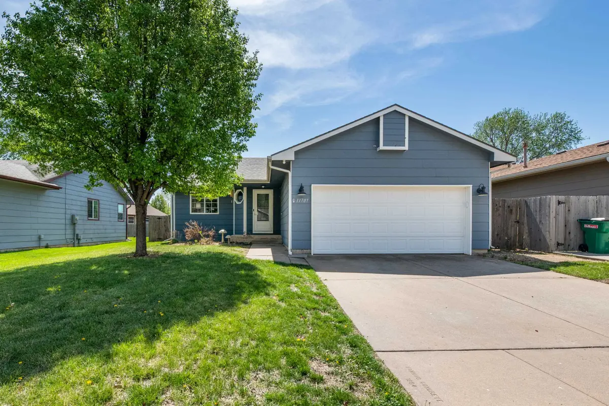11707 W Bella Vista St, Wichita, KS 67212 - #1