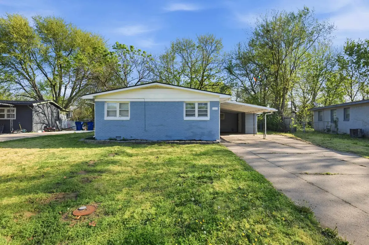1220 E Beaumont St, Park City, KS 67219 - #1