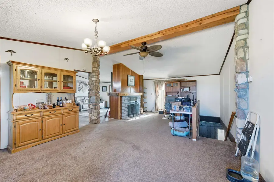 12026 N 39th St W, Sedgwick, KS 67135 - #2
