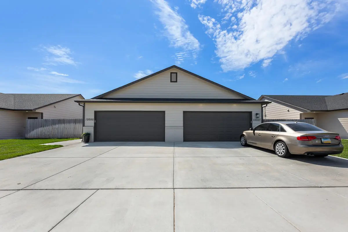 12055 / 12057 W Shadow Lakes St, Wichita, KS 67205-5261 - #1