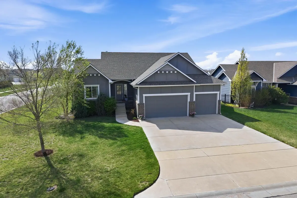 2801 N Woodridge St, Wichita, KS 67226 - #1