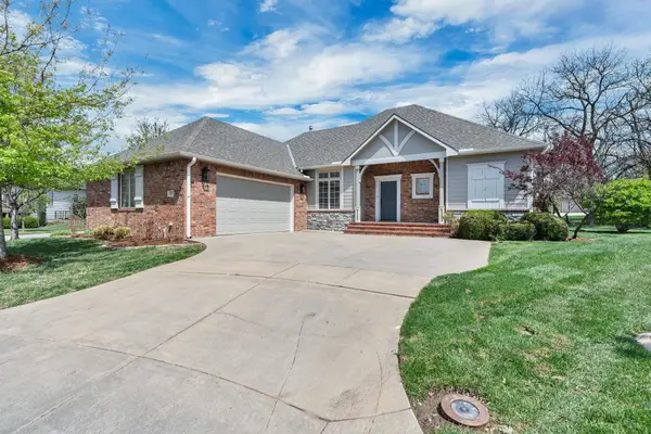 2014 N Paddock Green Ct, Wichita, KS 67206