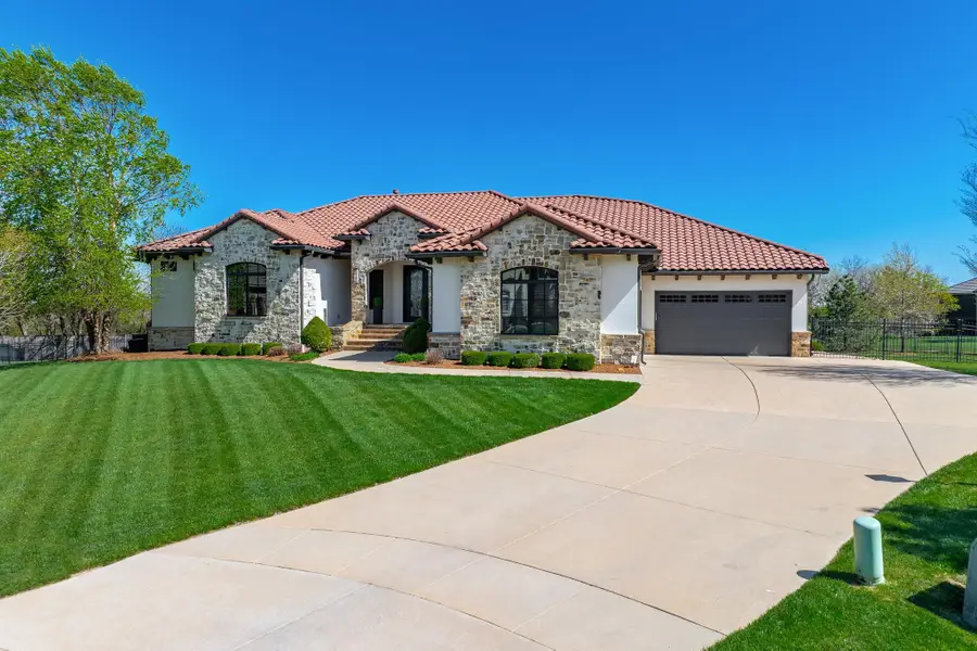 10721 E Crestwood Ct, Wichita, KS 67206 - #2