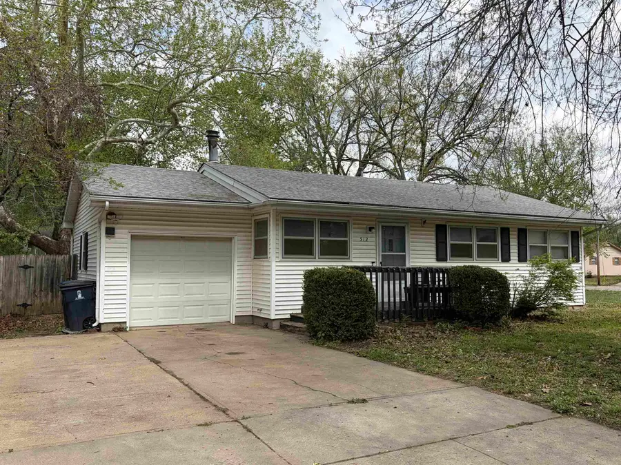 512 W 12th Ave, El Dorado, KS 67042 - #2