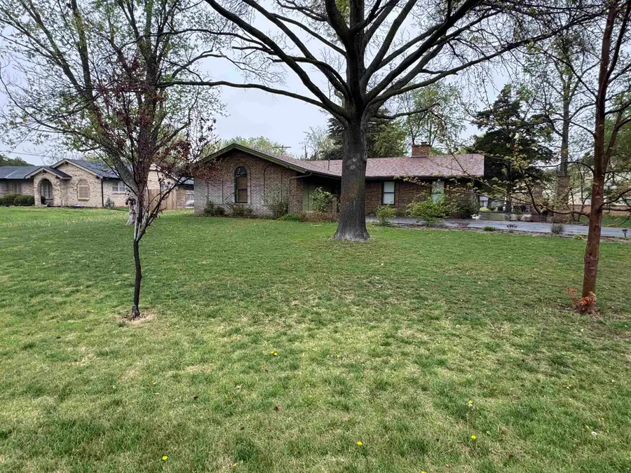 649 S Wetmore St, Wichita, KS 67209 - #3