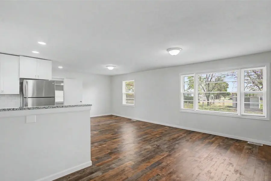 620 N Oak St, Goddard, KS 67052 - #3