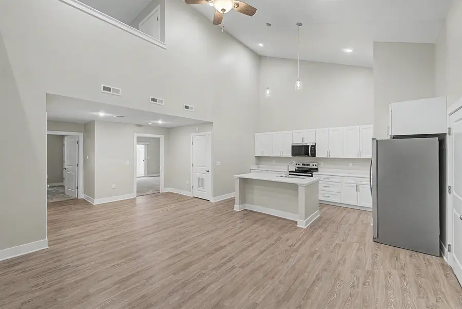 2712 Amelia Ln., Salina, KS 67401 - #2