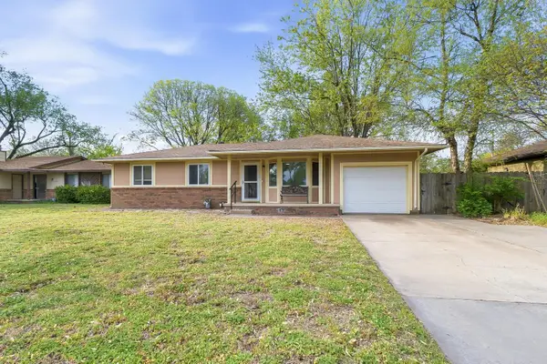 5103 W 11th St N, Wichita, KS 67212-1933
