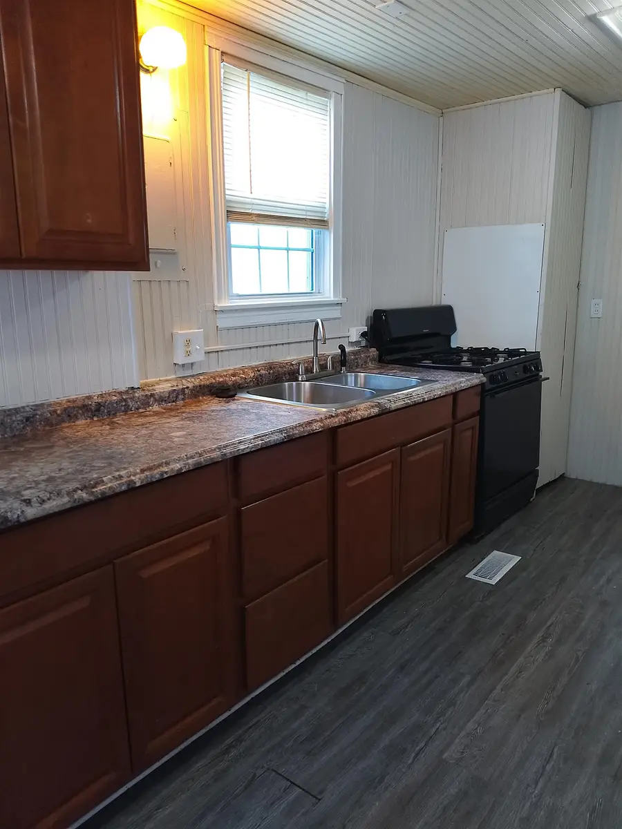 1014 S Topeka Ave, Wichita, KS 67211 - #2