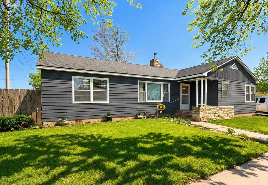 502 S Main, Hillsboro, KS 67063 - #2