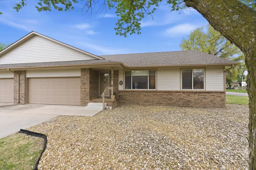 203 E 4th Ave, Cheney, KS 67025 - #3
