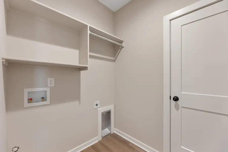 915-917 S Blaine St, Newton, KS 67114 - #3