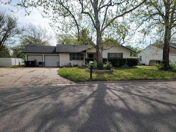 1208 Grandview Ave, Newton, KS 67114