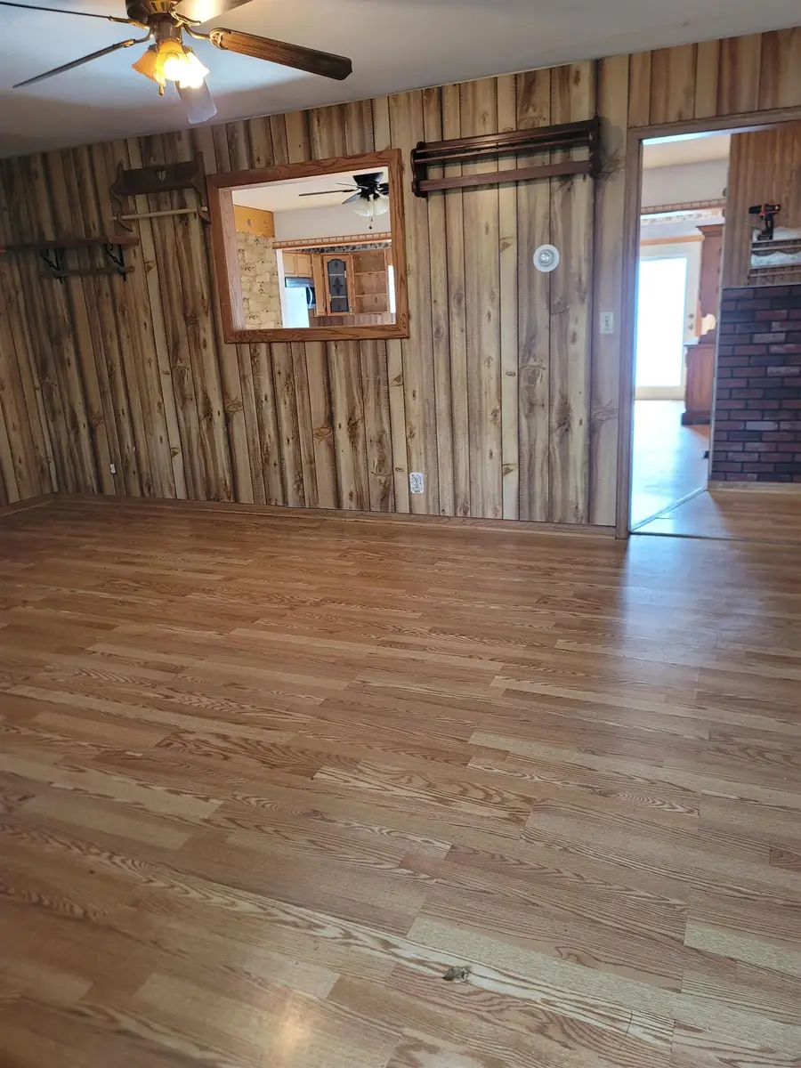 1208 Grandview Ave, Newton, KS 67114 - #3