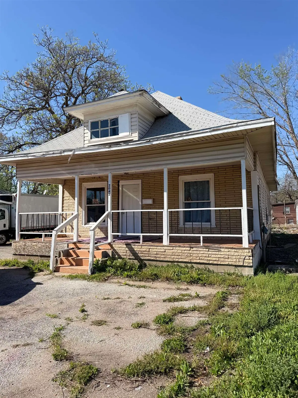 2042 E 9th St N, Wichita, KS 67214 - #1