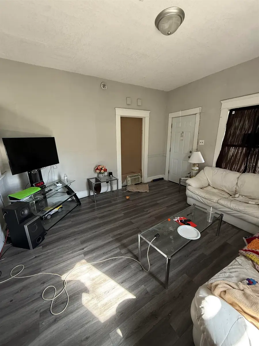 2042 E 9th St N, Wichita, KS 67214 - #3