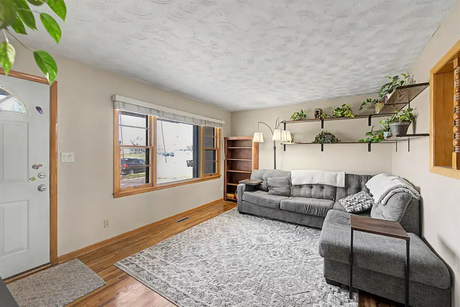 2479 Robin Rd, Salina, KS 67401 - #2