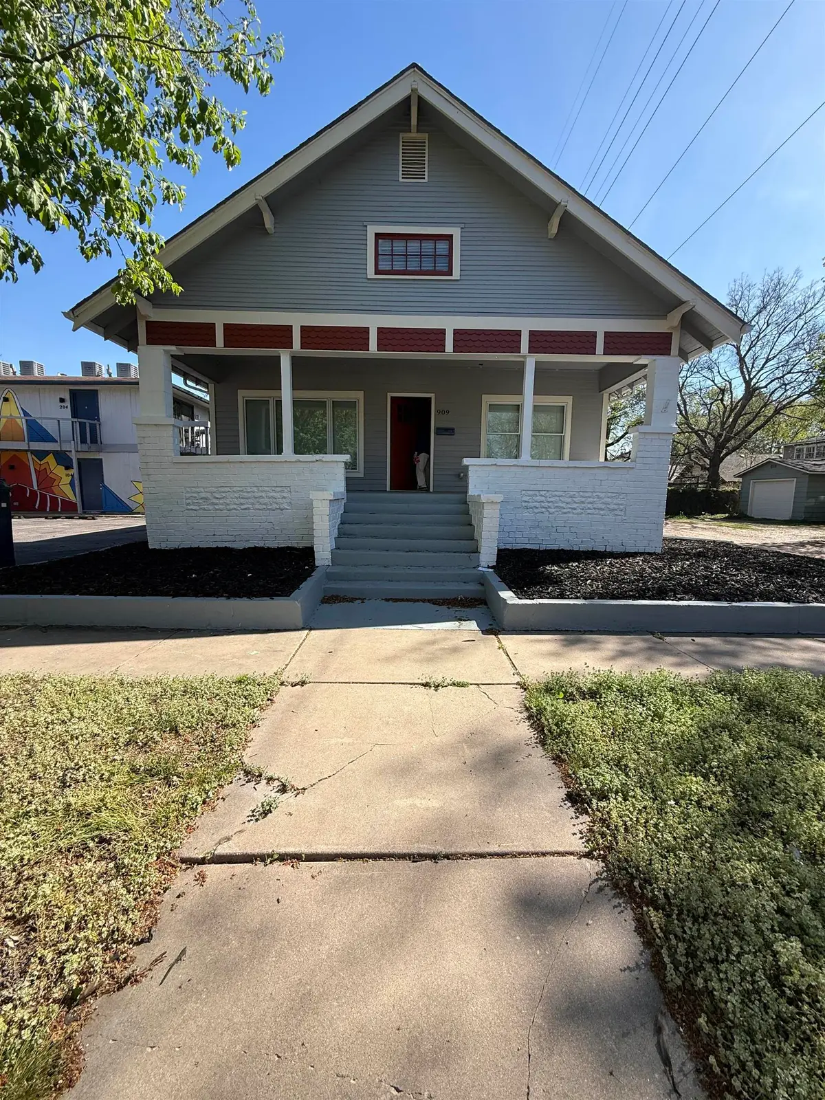909 W 11th St N, Wichita, KS 67203 - #1