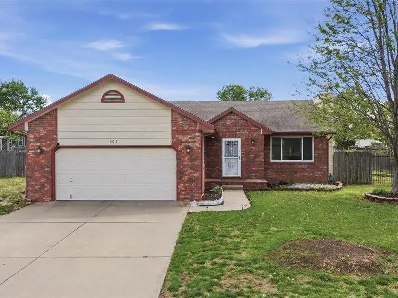 603 Colleen St, Augusta, KS 67010 - #1