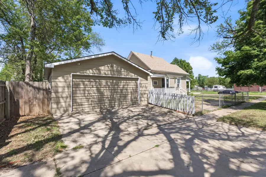 203 N Millwood Street, Wichita, KS 67203 - #2