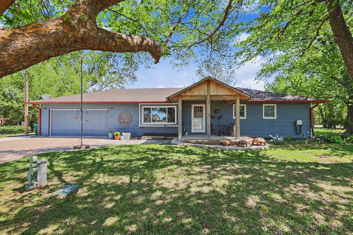 1946 N 135th St W, Wichita, KS 67235 - #1