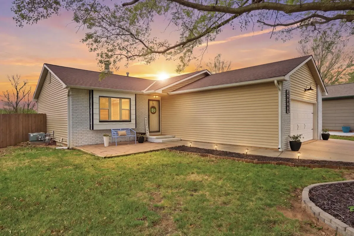 11207 W Delano St, Wichita, KS 67212 - #1