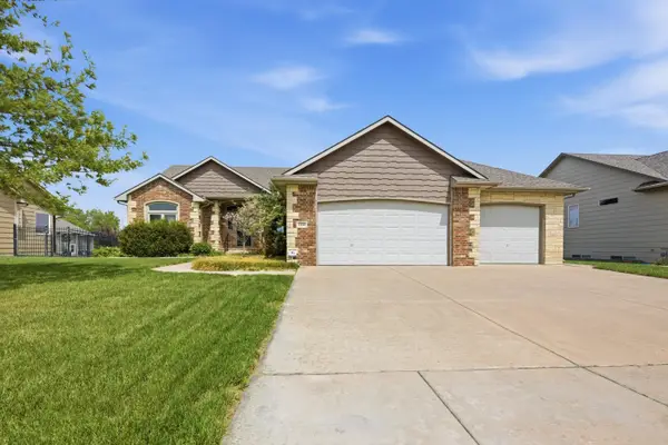 1246 N Forestiew Ct, Wichita, KS 67235