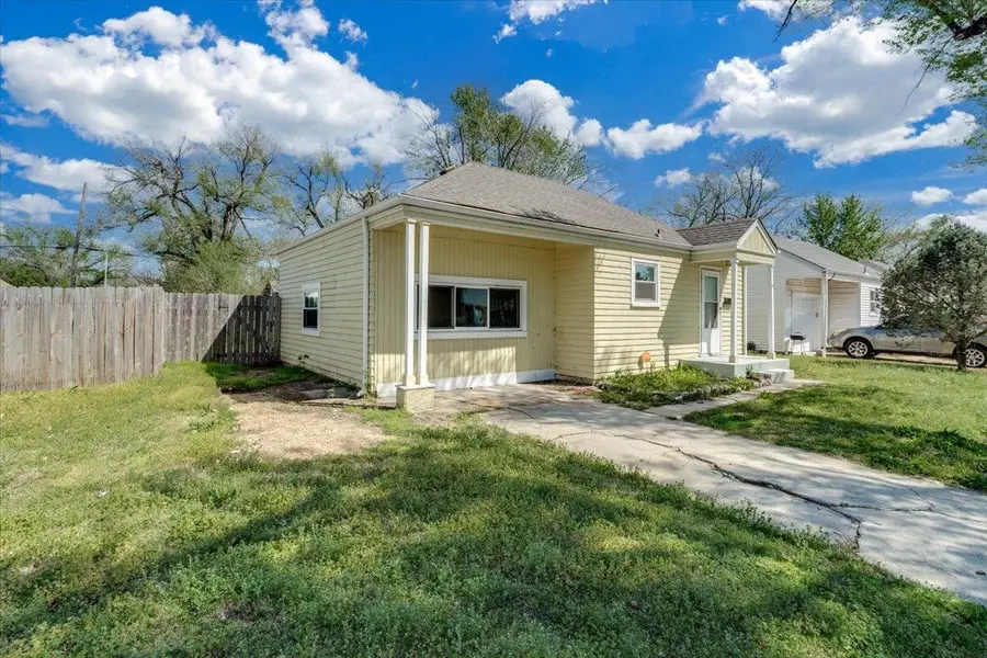 1126 S Lulu Ave, Wichita, KS 67211 - #3