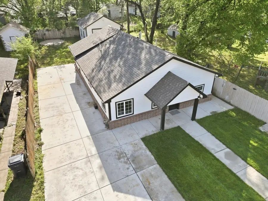 3346 N Park Pl, Wichita, KS 67204 - #2