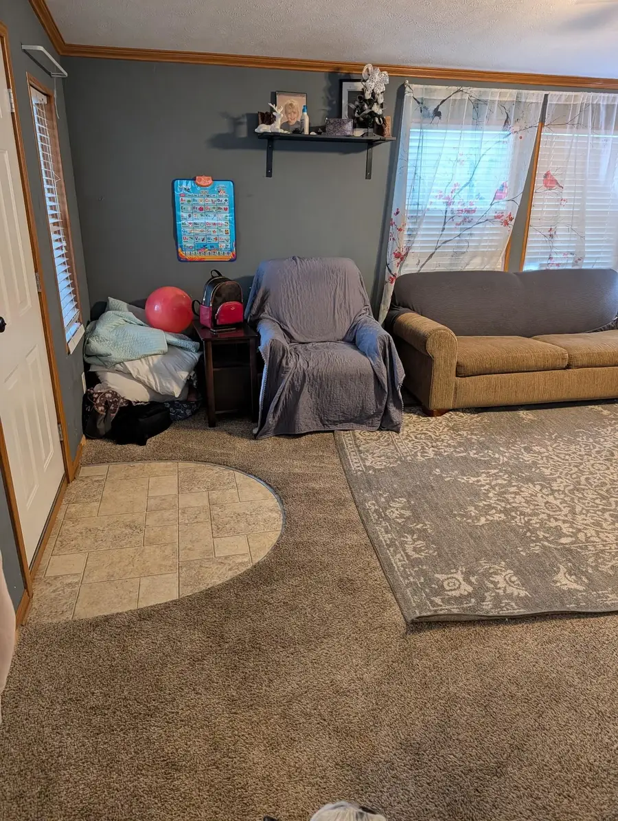 916 E 8th, Winfield, KS 67156 - #3