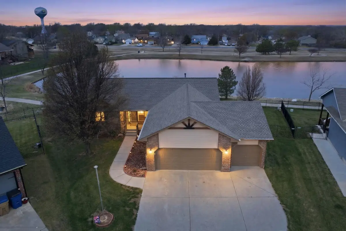 6465 N Upchurch Cir, Park City, KS 67219 - #1
